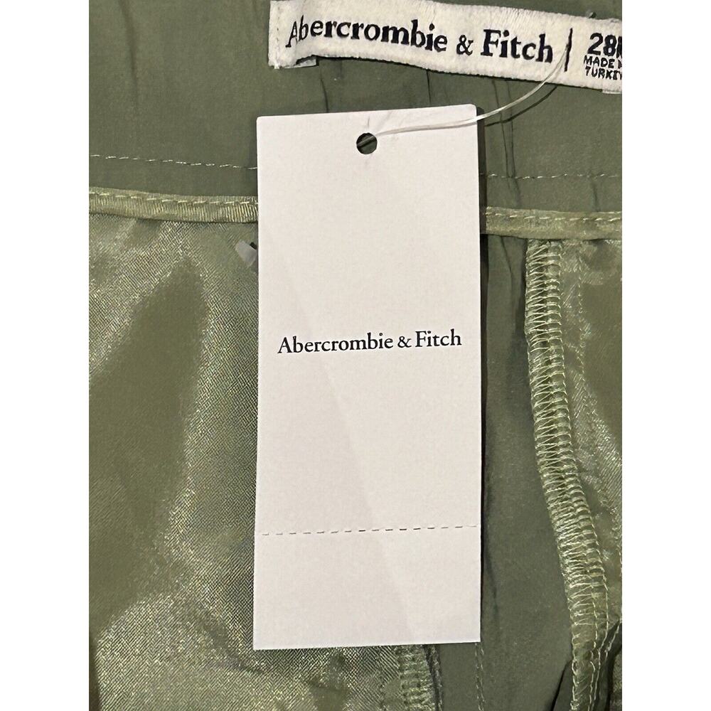 NWT Abercrombie & Fitch Women's size 28/6R Green Shorts - Picture 5 of 6